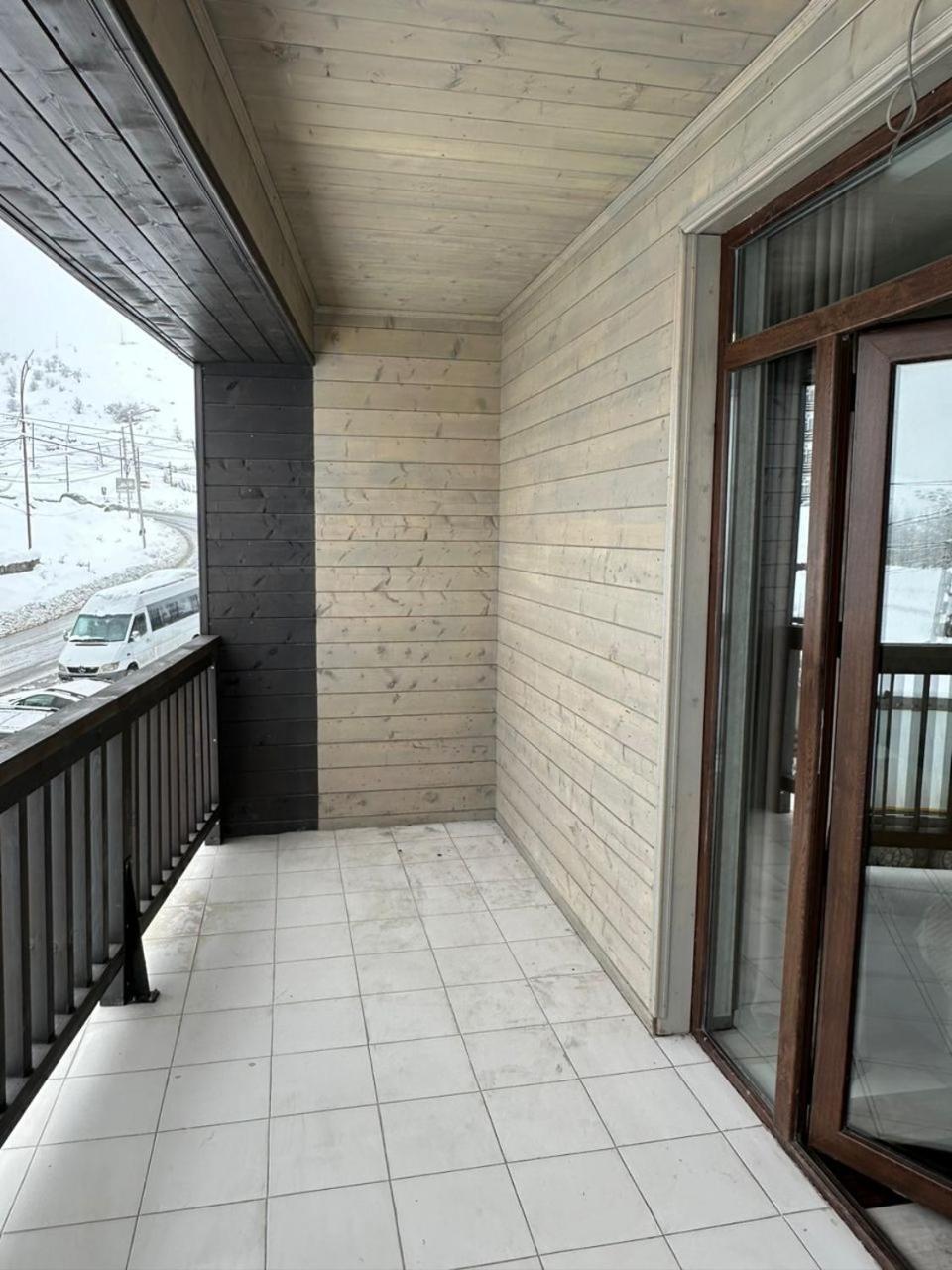 Hotel Qumli Goedaoeri Buitenkant foto