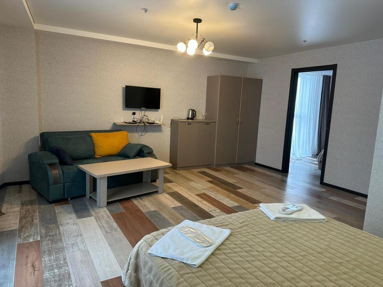 Hotel Qumli Goedaoeri Buitenkant foto