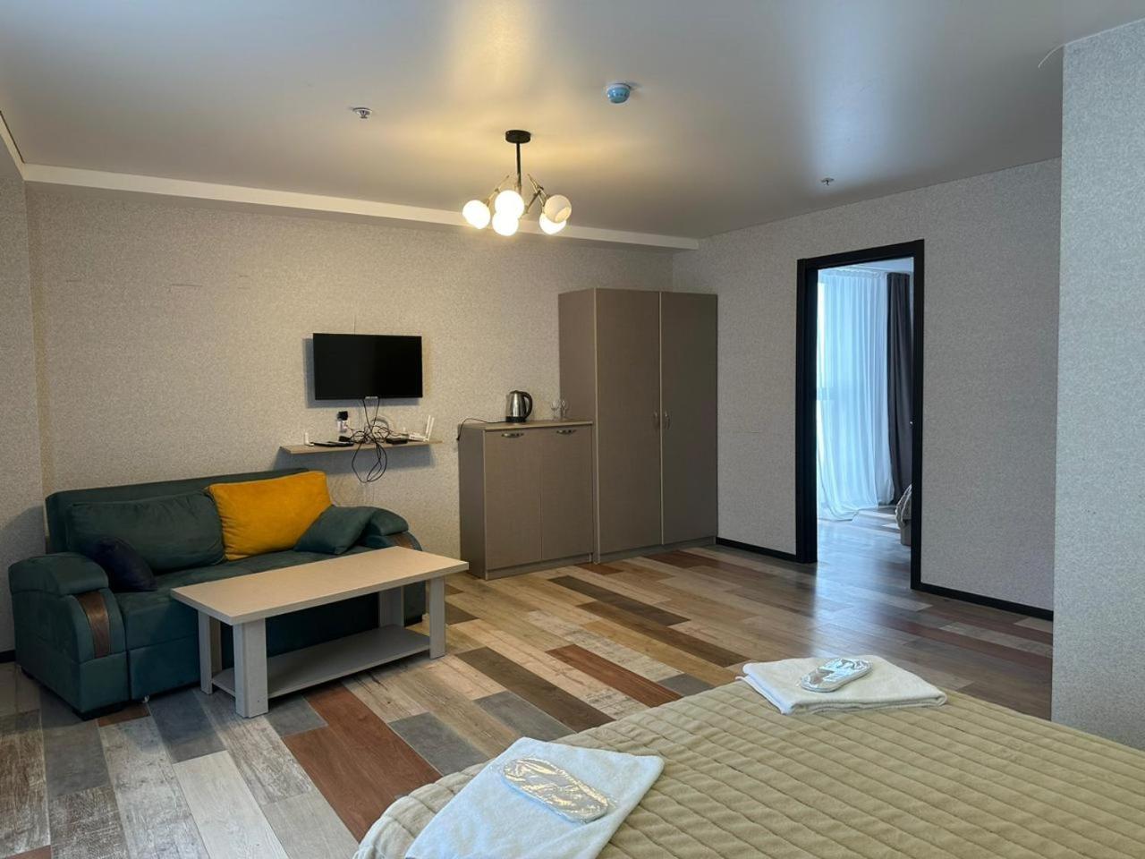 Hotel Qumli Goedaoeri Buitenkant foto
